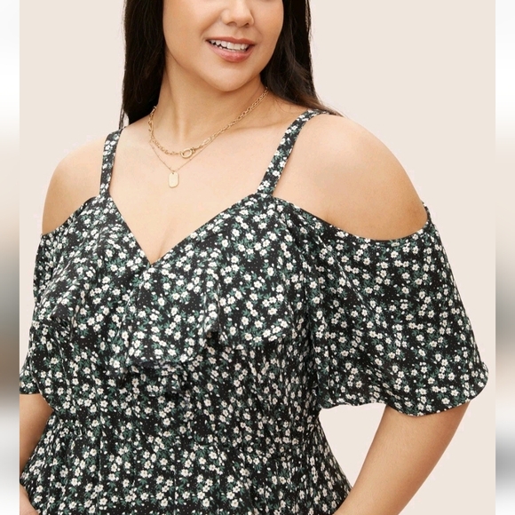 New BloomChic Black and White Floral Midi Dress With Pockets. Size 18-20 - Picture 4 of 8